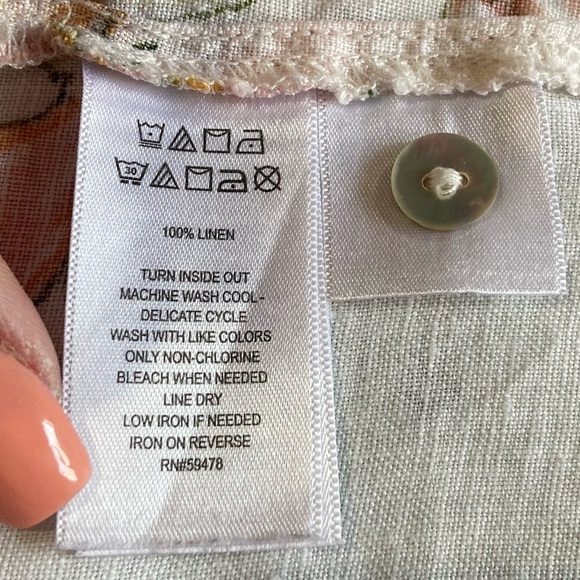 EUC Linen Floral‎ Peplum Tank Button Front Hem Top, by Rachel Roy Medium - Picture 6 of 7